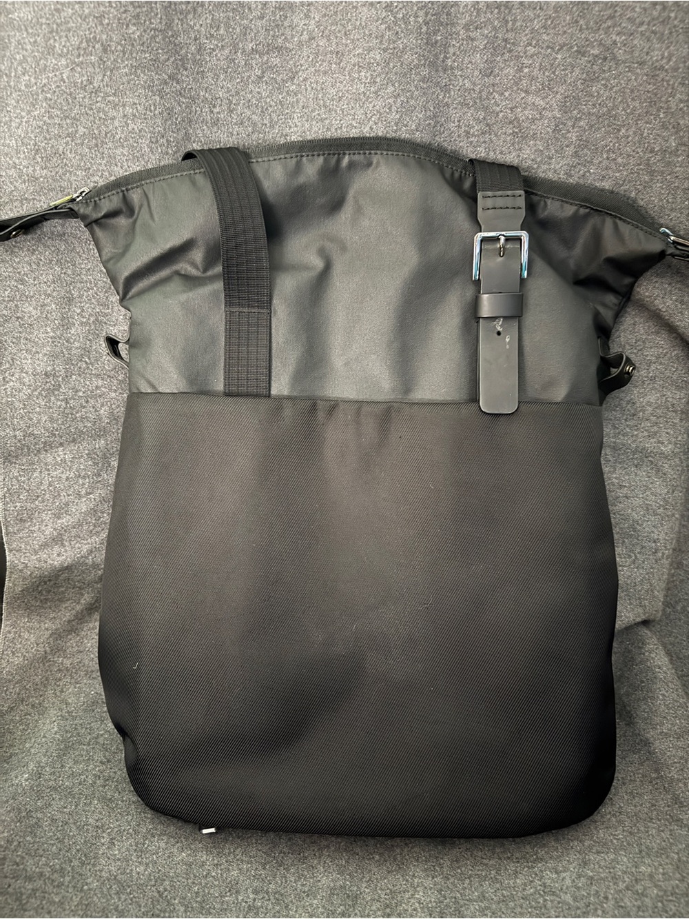 Thule Black Women's Tote Bag with Buckle Accent